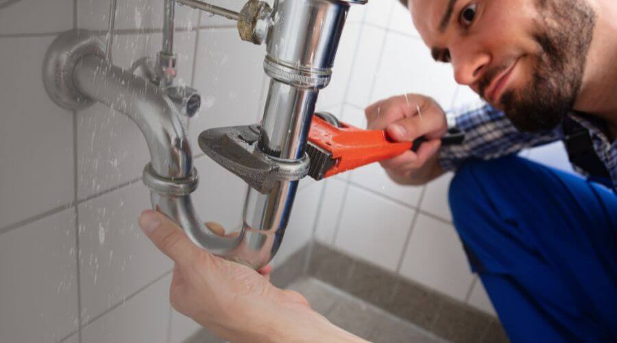 Professional same day plumber services in Leon, IA